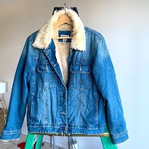 Jean Winter jacket w faux fur